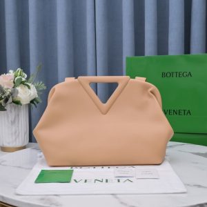 Bottega-Veneta-Spacious-Tote-with-Minimalist-Design-Tan-01A