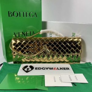 Bottega-Veneta-Tote-bag-with-woven-elements-Green-01A