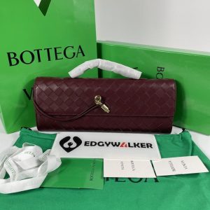Bottega-Veneta-Tote-bag-with-woven-texture-Burgundy-01A-2