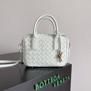 Bottega-Veneta-Tote-style-11-White-01A
