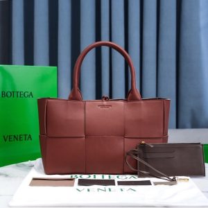 Bottega-Veneta-Tote-style-28-Burgundy-01A