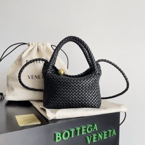 Bottega-Veneta-Tote-style-29-Black-01A