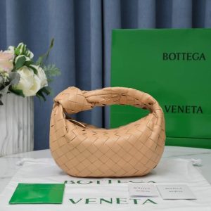 Bottega-Veneta-Tote-style-35-Beige-01A