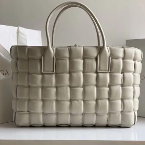 Bottega-Veneta-Tote-style-49-Beige-01A