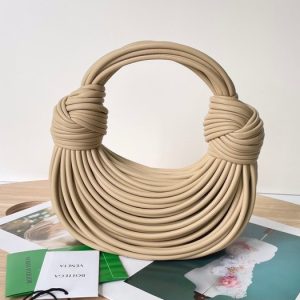 Bottega-Veneta-Tote-style-64-Beige-01A