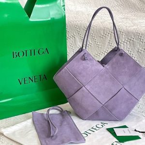 Bottega-Veneta-Tote-style-68-Brown-01A