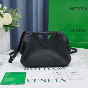 Bottega-Veneta-Tote-style-97-Black-01A