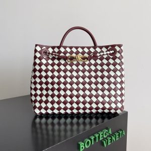 Bottega-Veneta-Tote-with-structured-features-Burgundy-01A