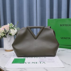 Bottega-Veneta-Tote-with-unique-structured-design-Green-01A