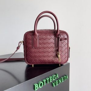 Bottega-Veneta-Woven-Leather-Tote-Burgundy-01A