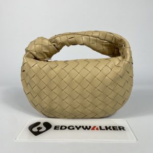 Bottega-Veneta-Woven-Tote-Beige-01A