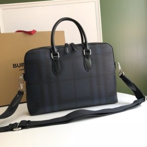 Burberry-Tote-Bag-with-sleek-design-Black-01A-4