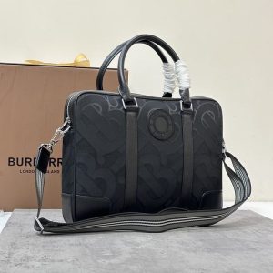 Burberry-Tote-bag-with-elegant-design-Black-01A
