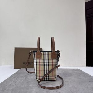 Burberry-Tote-bag-with-leather-handles-and-check-pattern-Beige-01A