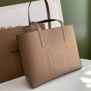 Burberry-Tote-bag-with-minimalist-design-Tan-01A