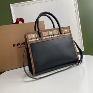 Burberry-Tote-bag-with-structured-design-Black-01A-2