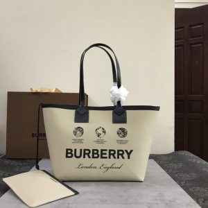 Burberry-Tote-bag-with-stylish-accents-Beige-01A