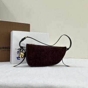 Burberry-Tote-bag-with-stylish-design-Burgundy-01A