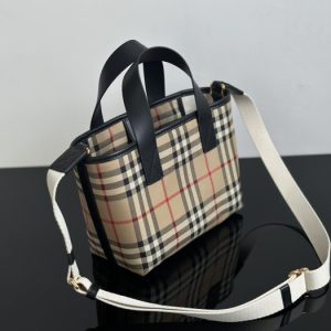 Burberry-Tote-bag-with-stylish-design-traits-Beige-01A