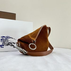 Burberry-Tote-bag-with-stylish-features-Brown-01A