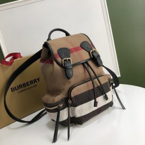 Burberry-Tote-bag-with-stylish-features-Brown-01A-10