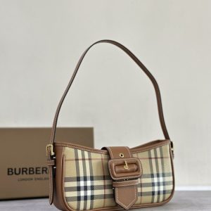 Burberry-Tote-bag-with-stylish-features-Brown-01A-4