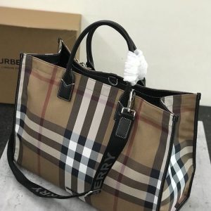 Burberry-Tote-bag-with-stylish-features-Brown-01A-5
