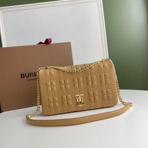 Burberry-Tote-bag-with-stylish-traits-Tan-01A