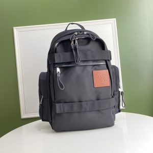 Burberry-Tote-bag-with-versatile-features-Grey-01A-2