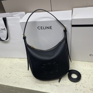 Celine-Tote-bag-with-minimalistic-traits-Black-01A