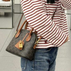 Celine-Tote-bag-with-stylish-features-Grey-01A-2