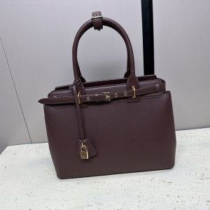 Celine-Tote-handbag-with-structured-design-Burgundy-01A