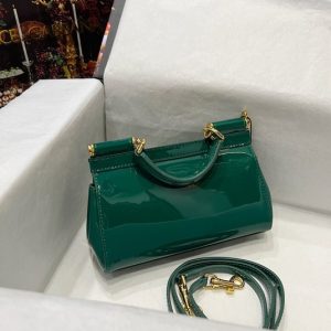 DolceGabbana-Tote-bag-with-stylish-features-Red-01A