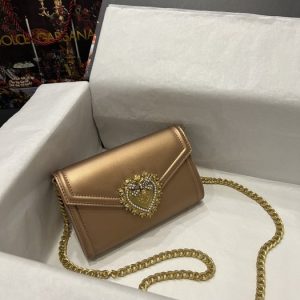 DolceGabbana-Tote-with-elegant-features-Tan-01A