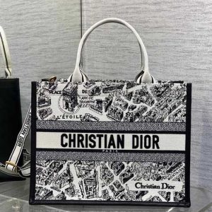 Dior-Canvas-Tote-with-elegant-design-traits-Black-01A
