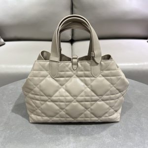 Dior-Quilted-Tote-Beige-01A-4