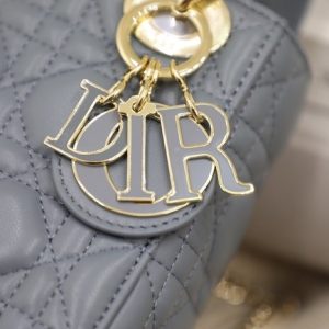 Dior-Quilted-Tote-Grey-01A-4