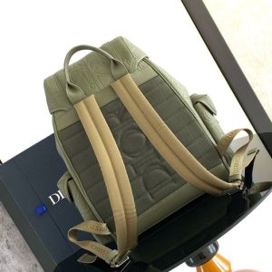 Dior-Stylish-Tote-with-Unique-Features-Green-01A