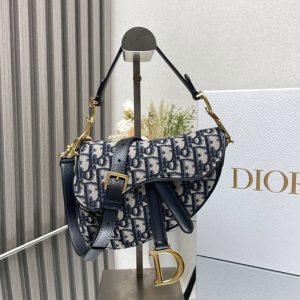 Dior-Stylish-Tote-with-characteristic-traits-Navy-01A