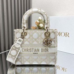 Dior-Tote-Bag-Beige-01A-4