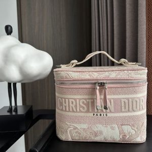 Dior-Tote-Bag-Beige-01A-8