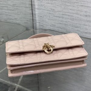 Dior-Tote-Bag-with-Quilted-Texture-Beige-01A