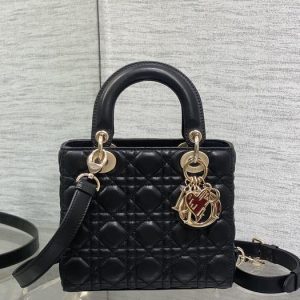 Dior-Tote-Bag-with-elegant-construction-Black-01A