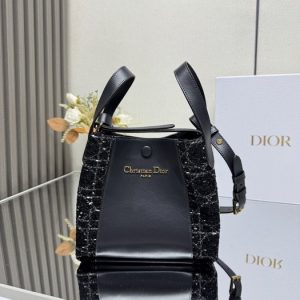 Dior-Tote-bag-with-elegant-design-Black-01A-6
