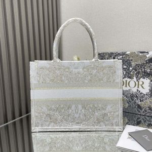 Dior-Tote-bag-with-elegant-design-traits-Grey-01A