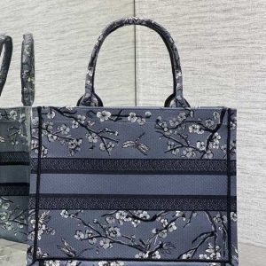 Dior-Tote-bag-with-floral-design-Grey-01A