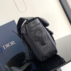 Dior-Tote-bag-with-modern-styling-Black-01A