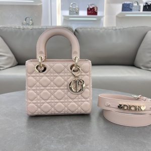 Dior-Tote-bag-with-quilted-details-Beige-01A