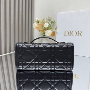 Dior-Tote-bag-with-structured-design-Black-01A-3