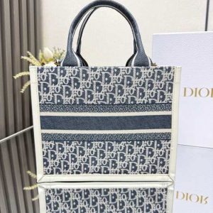 Dior-Tote-bag-with-structured-design-Navy-01A